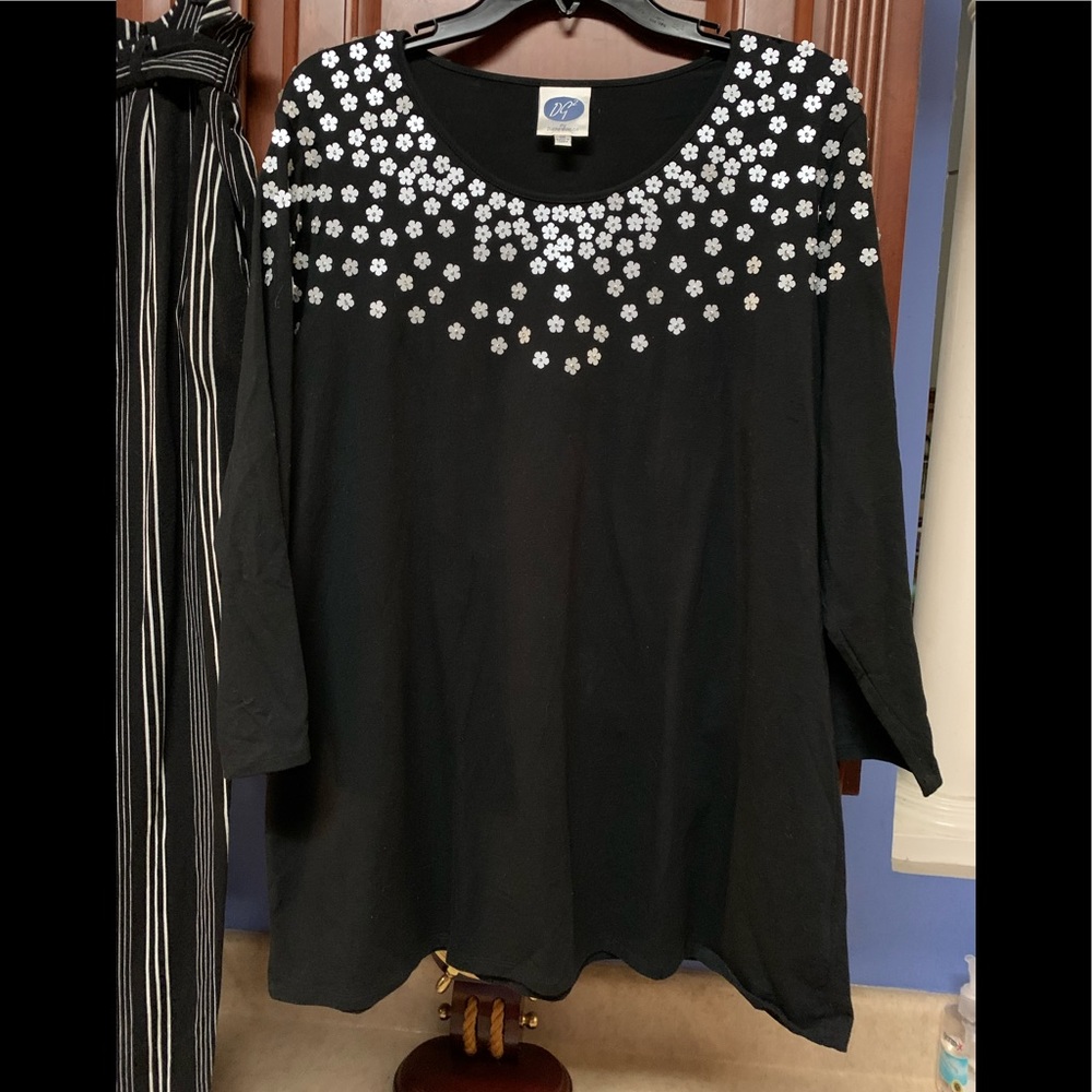 DG2 Diane Gilman Embellished Top Shirt Size 1X